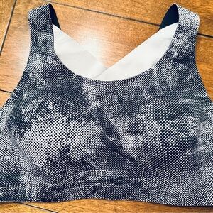 Women's Black and White Sports Bra